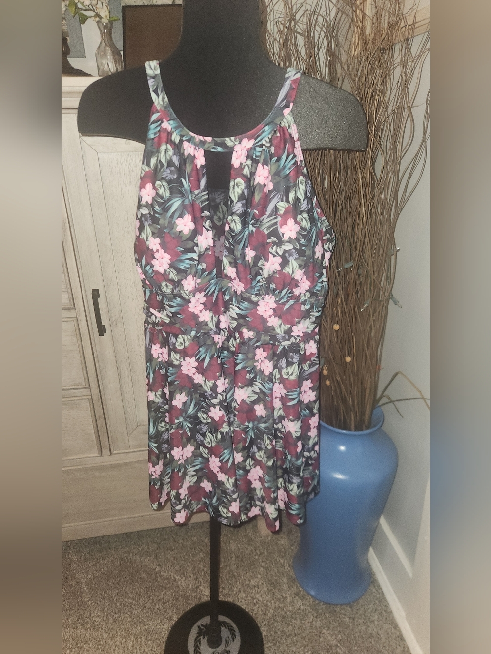 Bloomchic plus sz US 22-24 One Piece Women's attch skirt w/spanx  Swimsuit Flora
